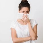 खांसी-जुकाम जैसी समस्याओं से पाना चाहते हैं राहत, तो इन योगासनों का करें अभ्यास