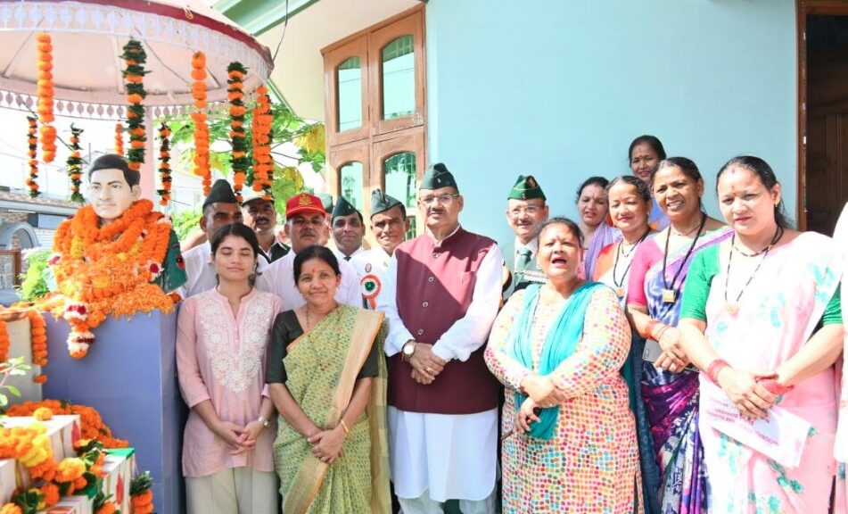 शहीद हवलदार बहादुर सिंह बोहरा की 18वीं पुण्यतिथि पर मंत्री गणेश जोशी ने दी श्रद्धांजलि