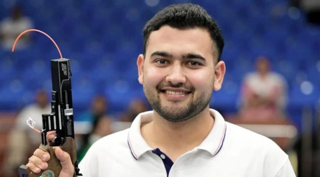 अनीश भानवाला ने आईएसएसएफ विश्व निशानेबाजी चैंपियनशिप में जीता रजत पदक